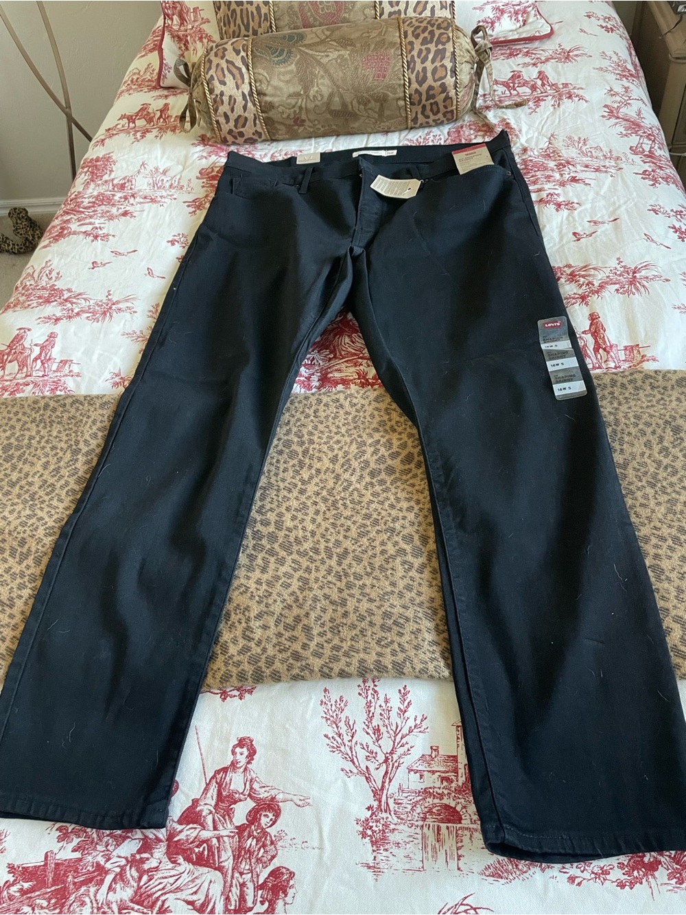 Levi's women’s Black Skinny Jeans